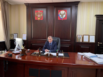 На совещании у главы района помимо прочих обсудили вопрос об активизации работы по регистрации сведений в ЕГИССО