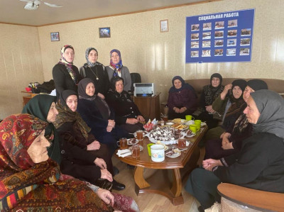 Отделением дневного пребывания граждан пожилого возраста и инвалидов КЦСОН Гергебильского района для пожилых подопечных проведено праздничное мероприятие к женскому дню