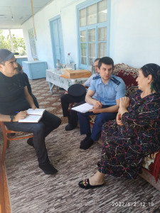 Директор ГБУ РД КЦСОН в МО «Левашинский район» совместно с работником Прокуратуры, главой села Мекеги и участковым, выезжали в с. Мекеги для посещения маломобильных граждан для выявления проблем и дальнейшей помощи этим гражданам.