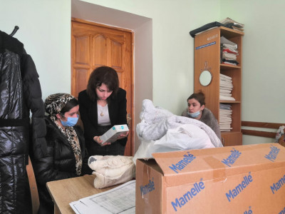 Помощь в получении продуктов детского питания семьей Пирмагомедовых.