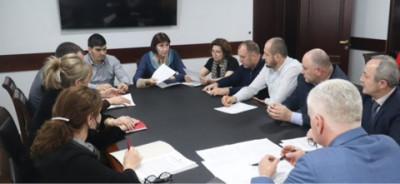 ДИРЕКТОР ЦЗН КИЗИЛЮРТОВСКОГО РАЙОНА САИД КОЧКАРОВ ВЫСТУПИЛ НА ЗАСЕДАНИИ ОПЕРШТАБА С ОТЧЕТОМ О ПРОДЕЛАННОЙ РАБОТЕ