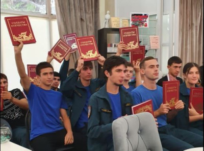 В Центральной библиотеке г. Каспийска провели мероприятие посвященное Дню солидарности в борьбе с терроризмом