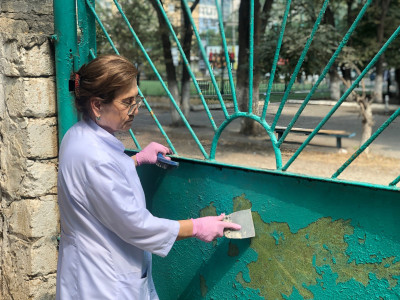 Сентябрьский общегородской субботник прошел в Избербашском реабилитационном центре