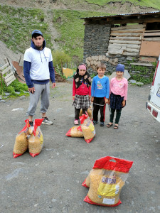 ПОМОЩЬ МАЛОИМУЩИМ МНОГОДЕТНЫМ СЕМЬЯМ