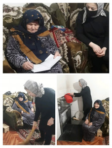 Будни социальных работников. Арадахова Патимат- социальная работница Центра оказывает социально-бытовые услуги подопечной Пашаевой Пирдавс.