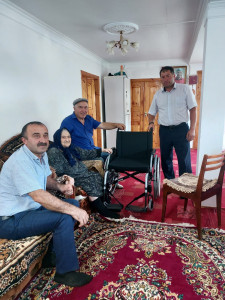 Вручение кресло-коляски Батмановой Султанхалум Азизовне