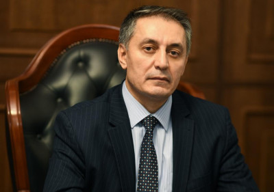 Министр труда РД Абдурахман Махмудов прокомментировал поручение Президента РФ по выплатам пособия на детей 8-16 лет