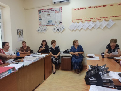 В Комплексном центре прошло совещание, на котором был зачитан приказ Минтруда.