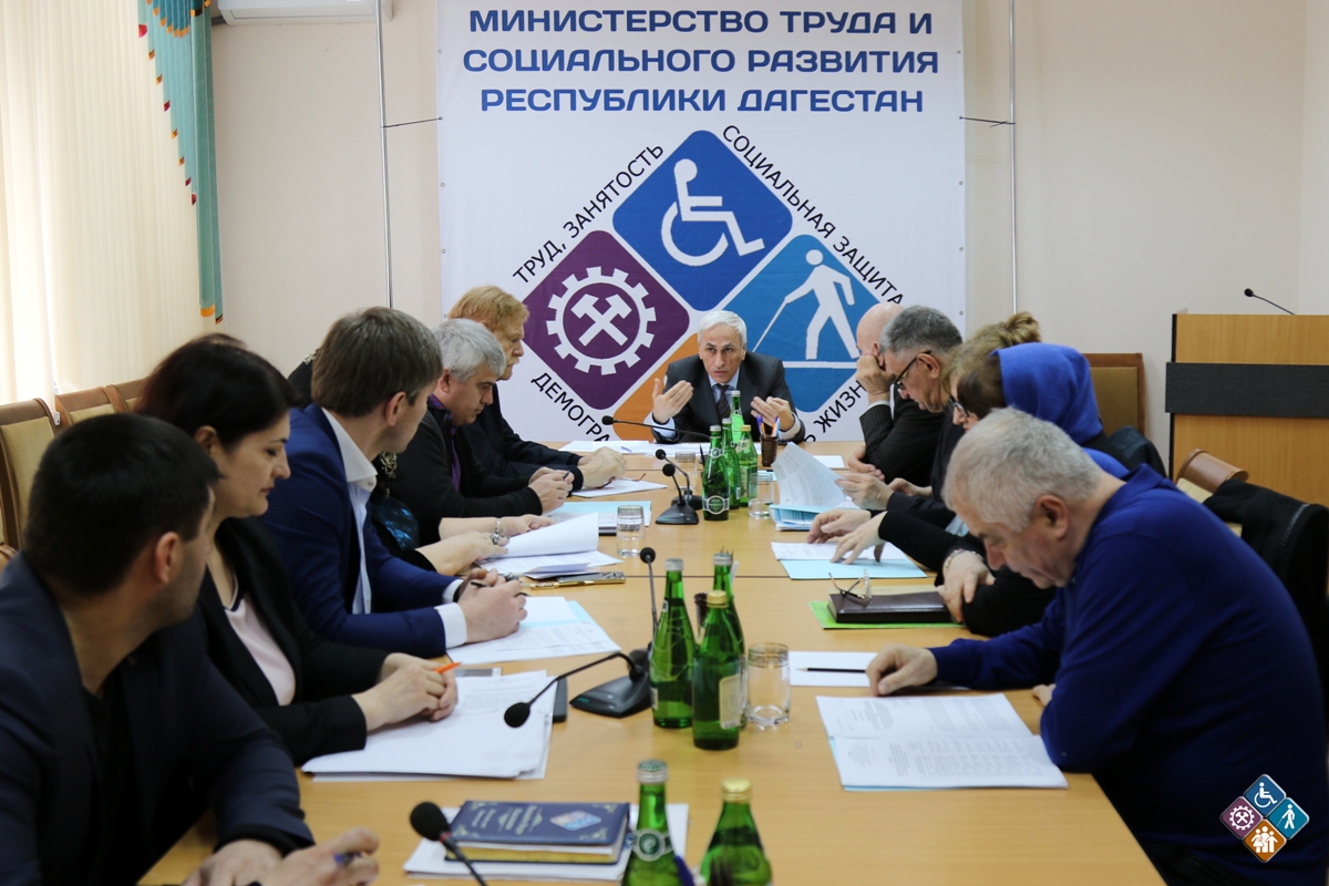 Заседание Общественного совета по проведению независимой оценки качества социальных услуг прошло в Минтруда РД