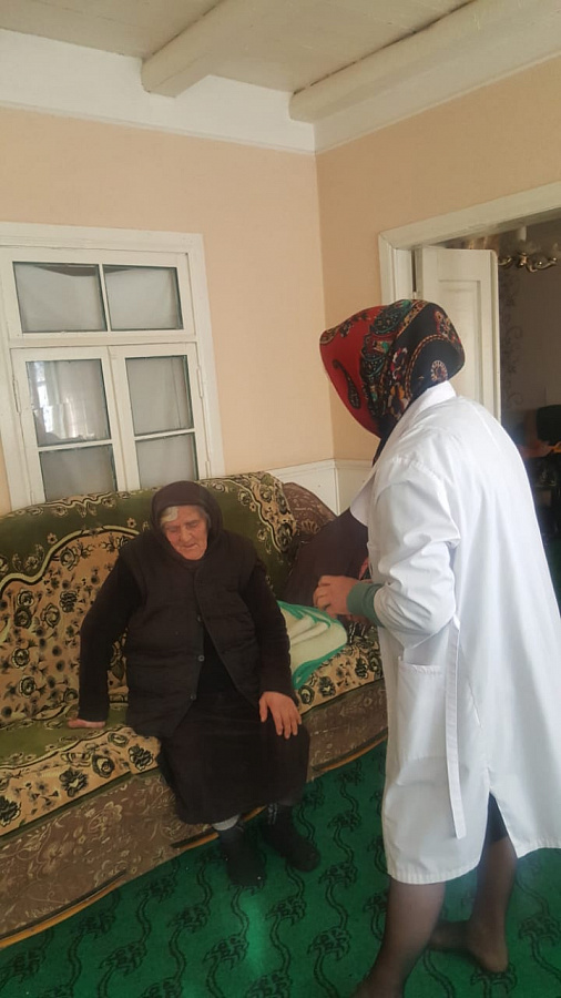 140 пожилых подопечных Минтруда РД в Дахадаевском районе получили вакцину против коронавирусной инфекции 