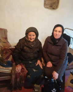 Социальная работница селения Рича Шабанова Майрам поздравила подопечных с наступающим праздником 8 марта и пожелала им крепкого здоровья и мира!