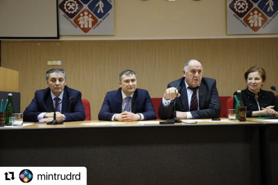 В министерстве труда и социального развития Дагестана в понедельник, 28 февраля, состоялось представление нового руководителя - Абдурахмана Махмудова. (01.03.2022)