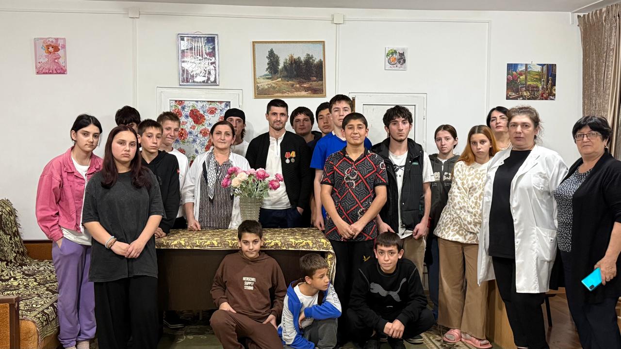 Урок мужества от героя-выпускника