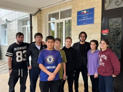 В детский дом №7 города Избербаш, находящийся под опекой Министерства труда Дагестана, приехали представители партии "Новые люди"