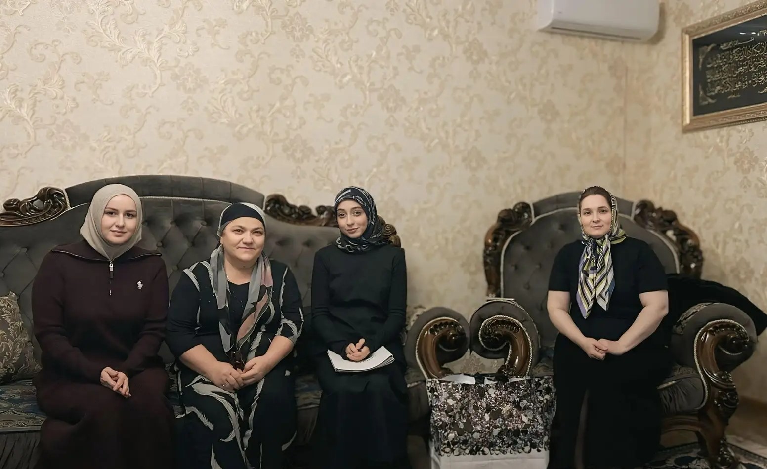 В Карабудахкенте представители социальной службы побывали в семье участников специальной военной операции