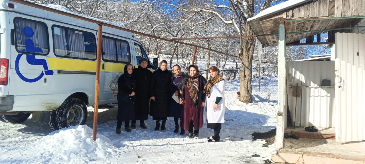 Мобильная бригада — в помощь старшему поколению Хивского района