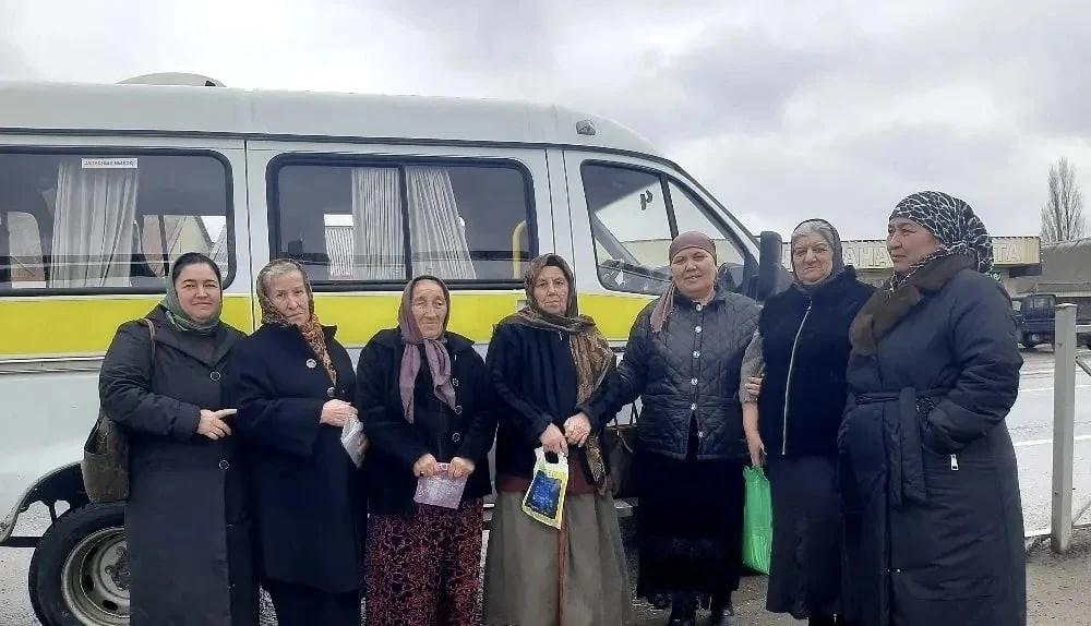 Мобильная бригада Бабаюртовского КЦСОН продолжает заботиться о здоровье пожилых сельчан