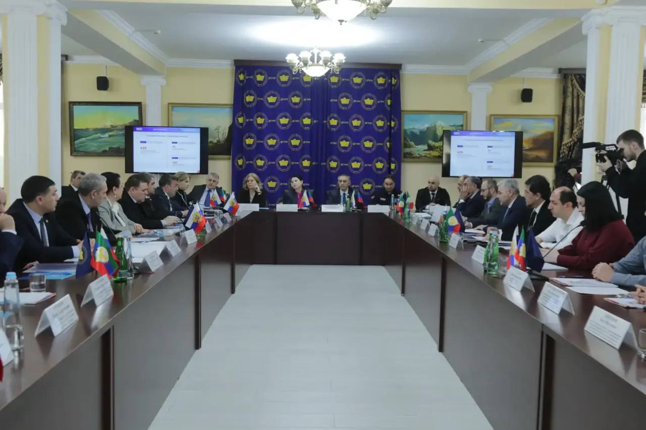 В рамках круглого стола по реализации Народной программы партии «Единая Россия» обсудили ключевые меры поддержки участников СВО