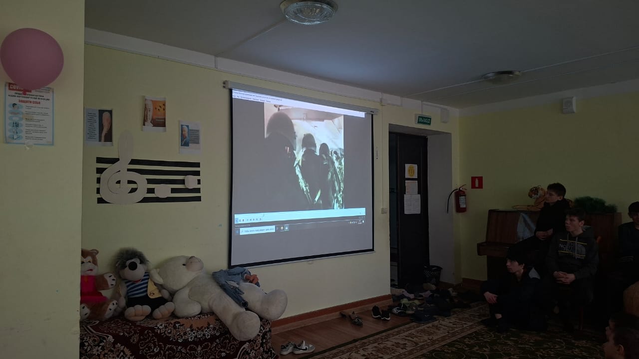 В Избербаше воспитанники детского дома Минтруда Дагестана приняли участие в важном просветительском мероприятии на тему «Терроризм — угроза обществу».