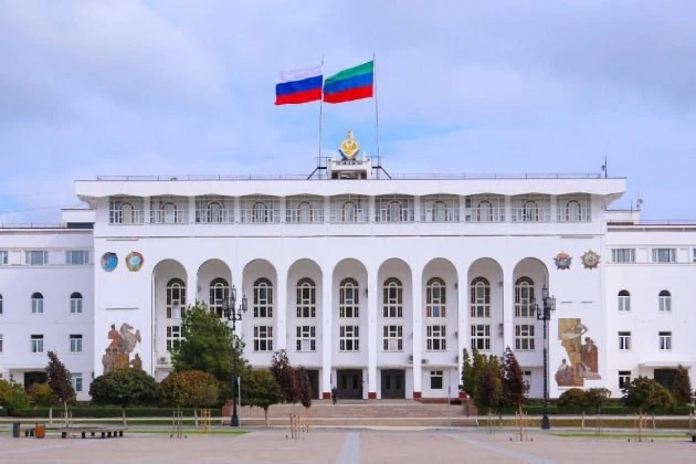 По поручению Главы Дагестана Сергея Меликова, жители республики, пострадавшие от проливных дождей, получат помощь