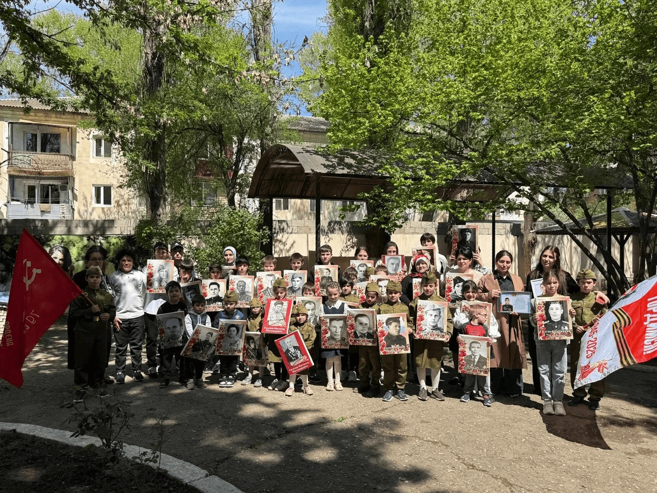Бессмертный полк в сердцах воспитанников реабилитационного центра города Хасавюрта