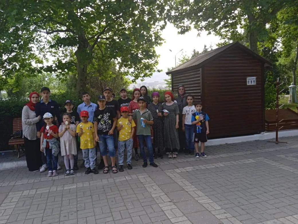 Подарить улыбку ребенку: как в Махачкале согревали детские сердца