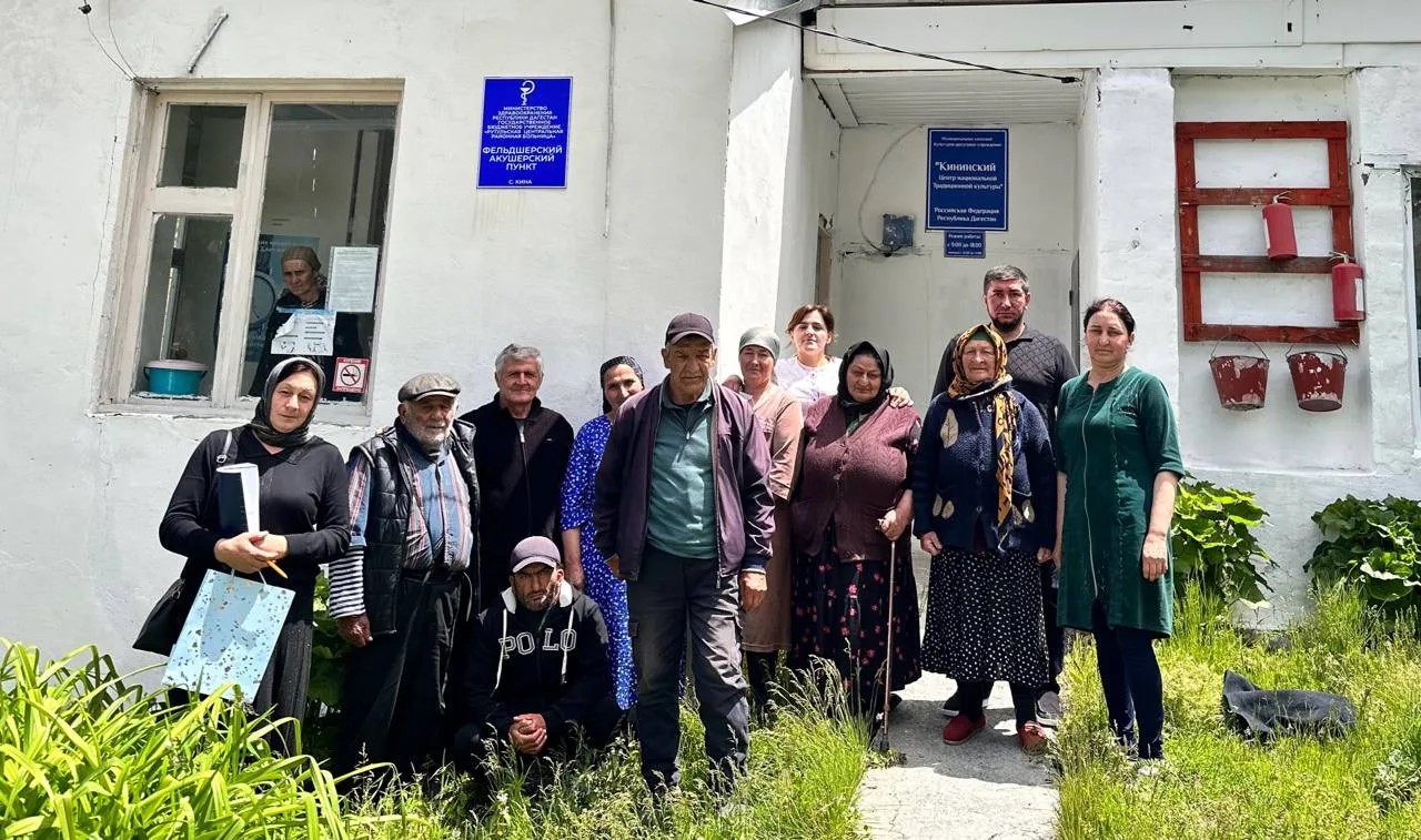 В Рутульском районе продолжается доставка пожилых граждан в больницы в рамках нацпроекта «Семья»