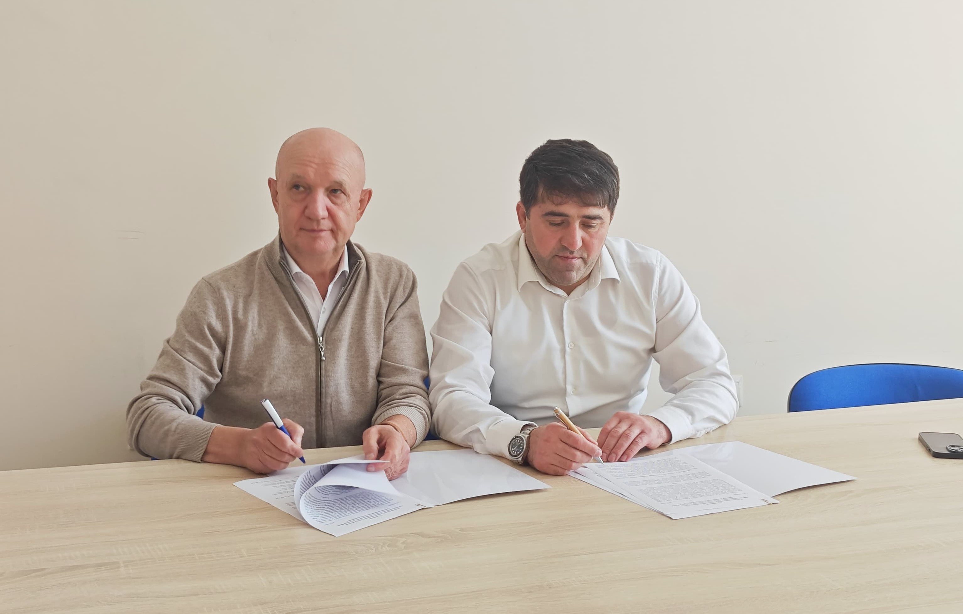 В рамках реализации межрегионального сотрудничества между Республикой Дагестан и Красноярским краем на площадке Энергетического колледжа в Каспийске состоялась ярмарка вакансий