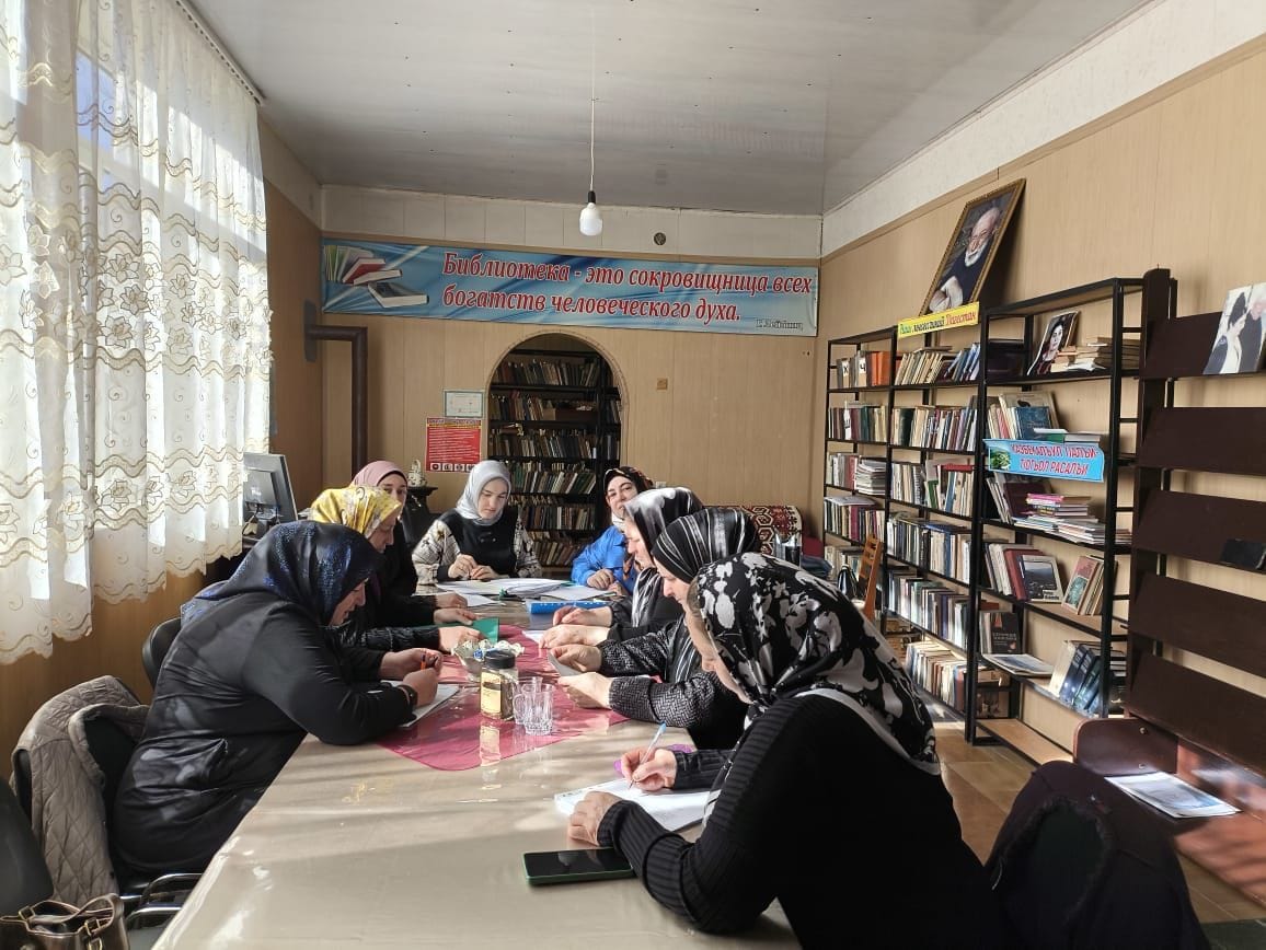 Соцработники Казбековского Комплексного центра совершили подворный обход 15-ти получателей социальных услуг