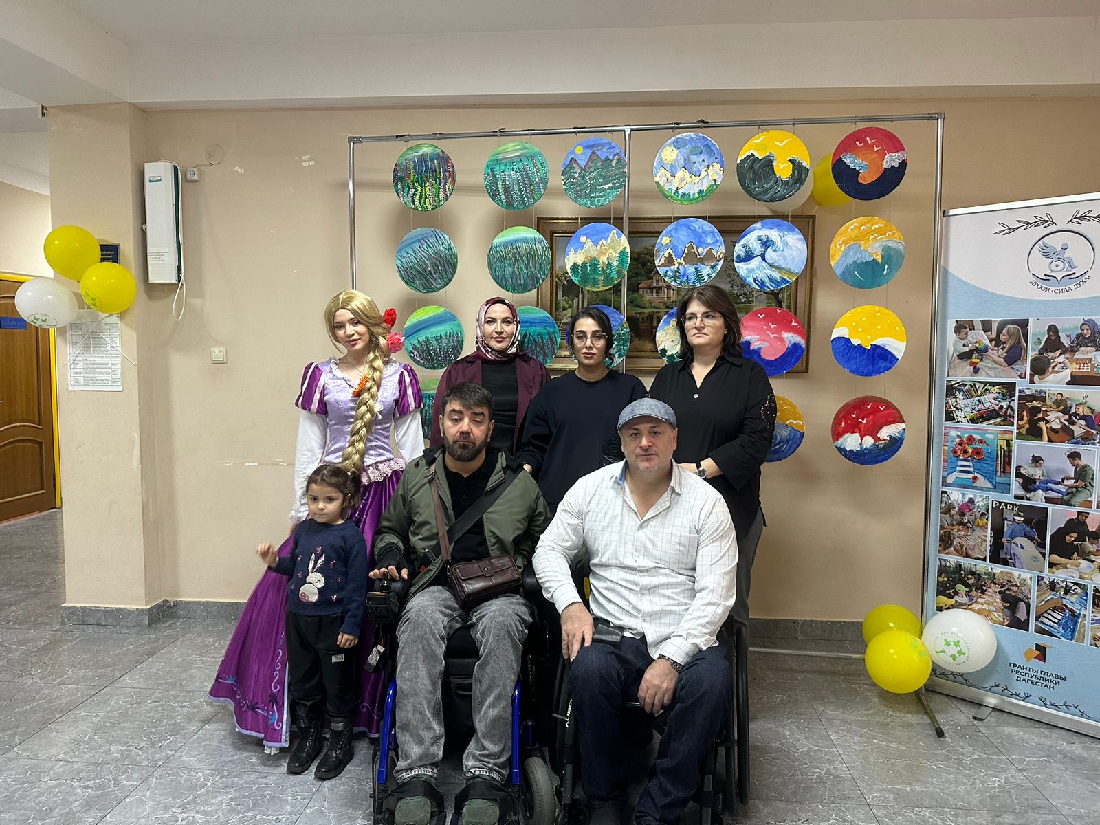 В честь Дня матери сотрудники Реабилитационного центра «Надежда» организовали для своих подопечных и их семей настоящий праздник