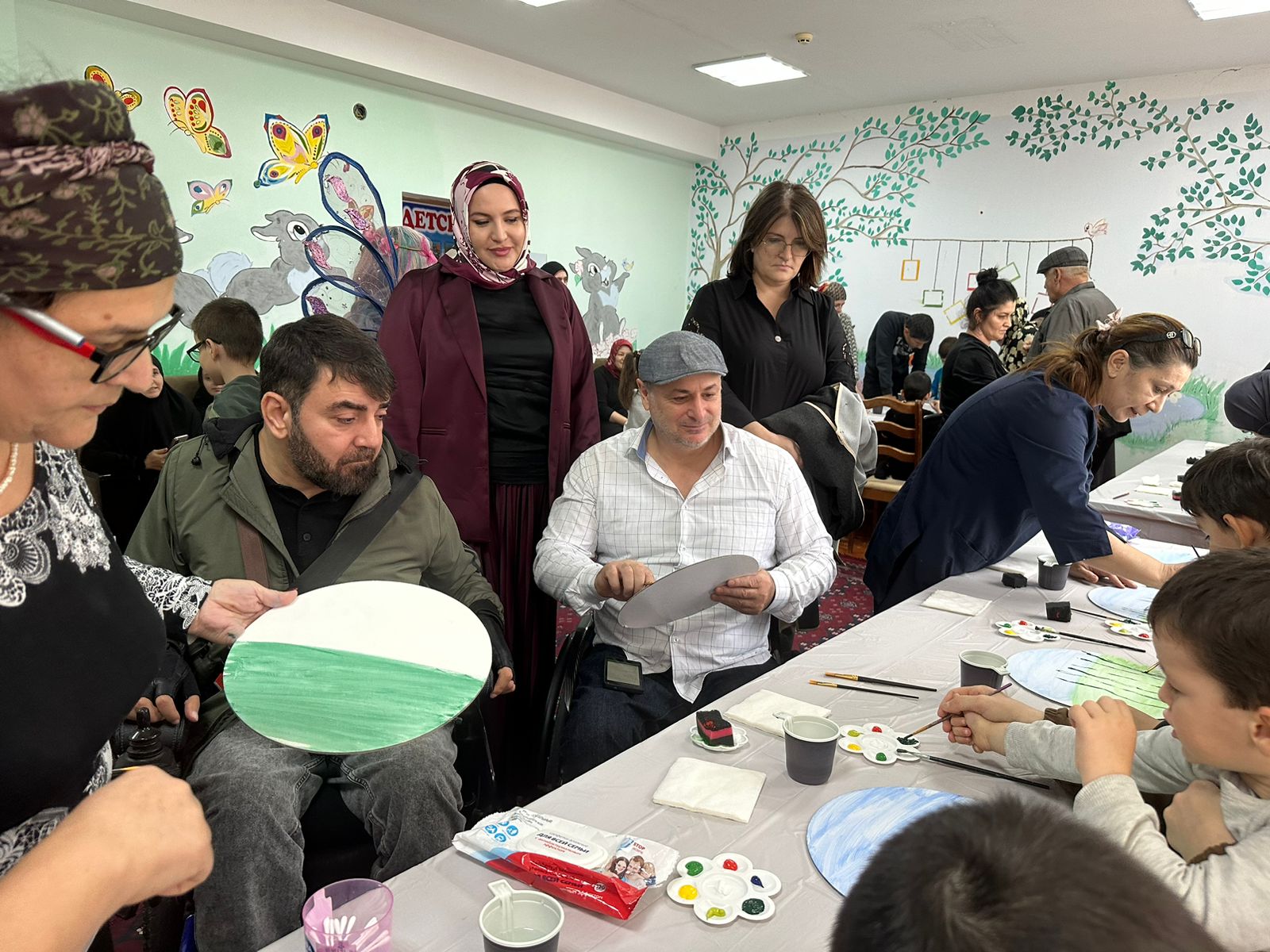 В честь Дня матери сотрудники Реабилитационного центра «Надежда» организовали для своих подопечных и их семей настоящий праздник