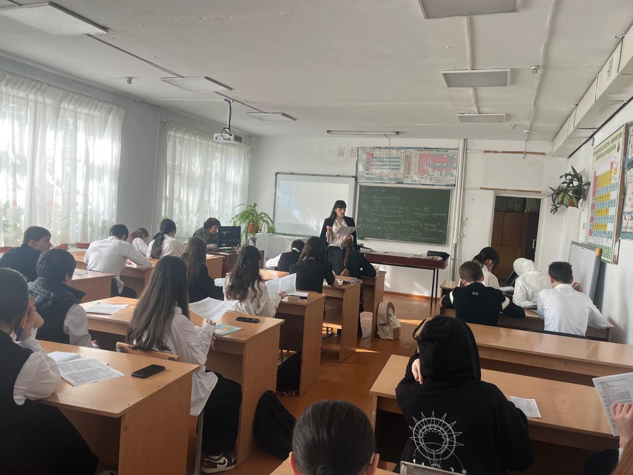 Центром занятости г.Каспийска проведено ряд профориентационных мероприятий для школьников и студентов в рамках подготовки к Фестивалю профессий