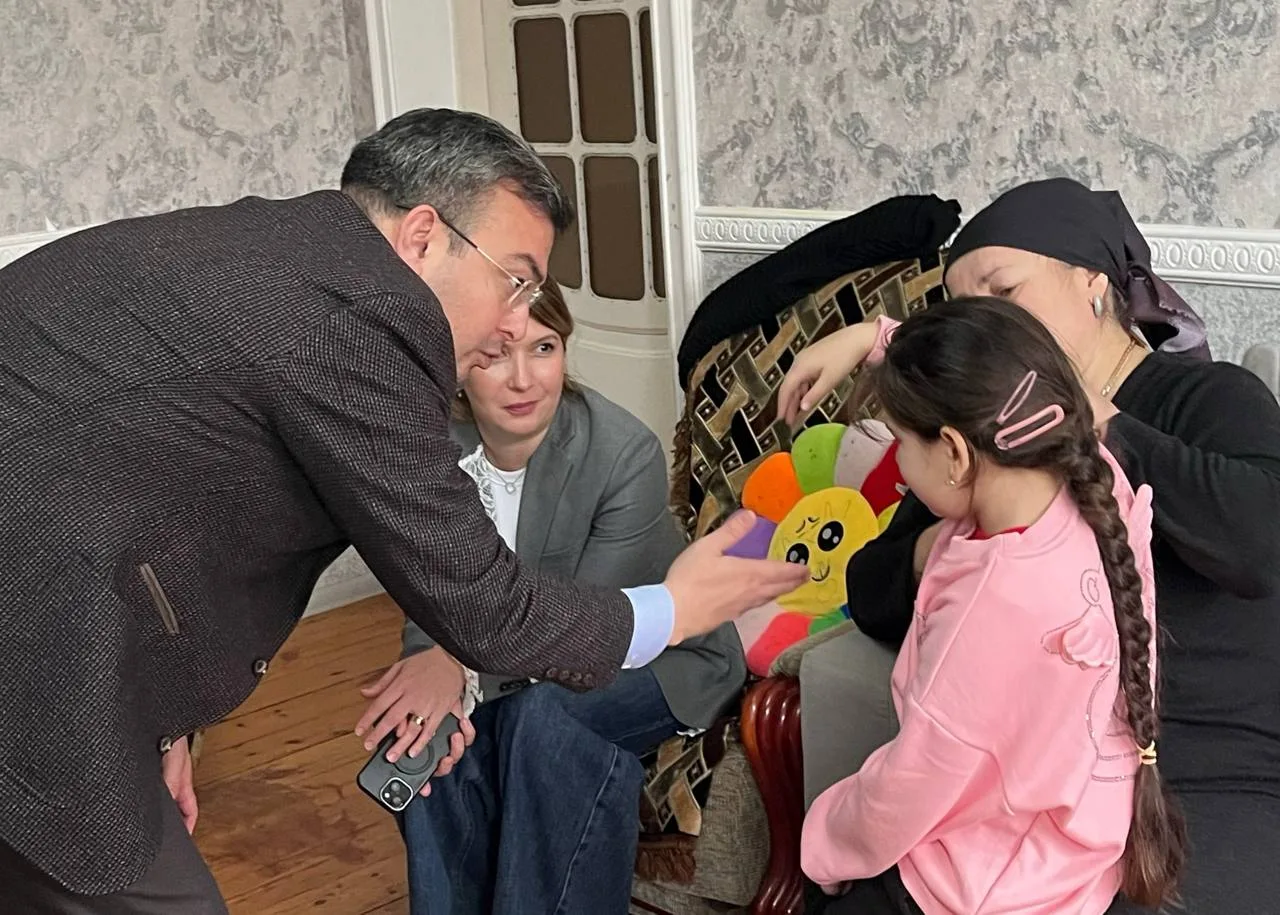 Магомедзагид Кихасуров провел прием граждан: жилье, работа и адресная помощь