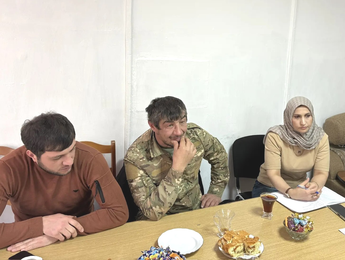 В Дахадаевском районе с участием специалистов Минтруда РД и администрации рассмотрены вопросы демобилизованных участников СВО и членов их семей