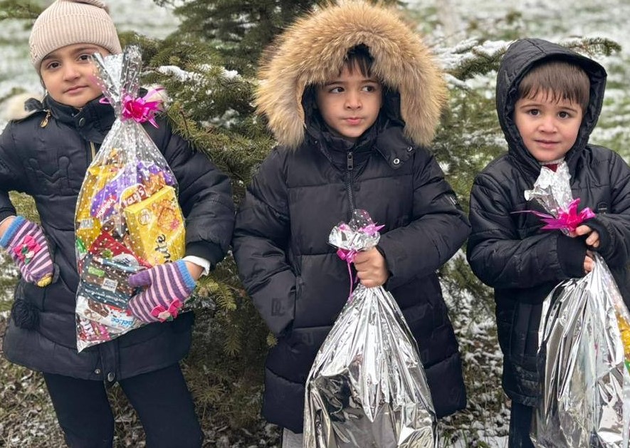 Карабудахкентский Комплексный центр поздравил 250 подопечных детей с наступающим Новым годом