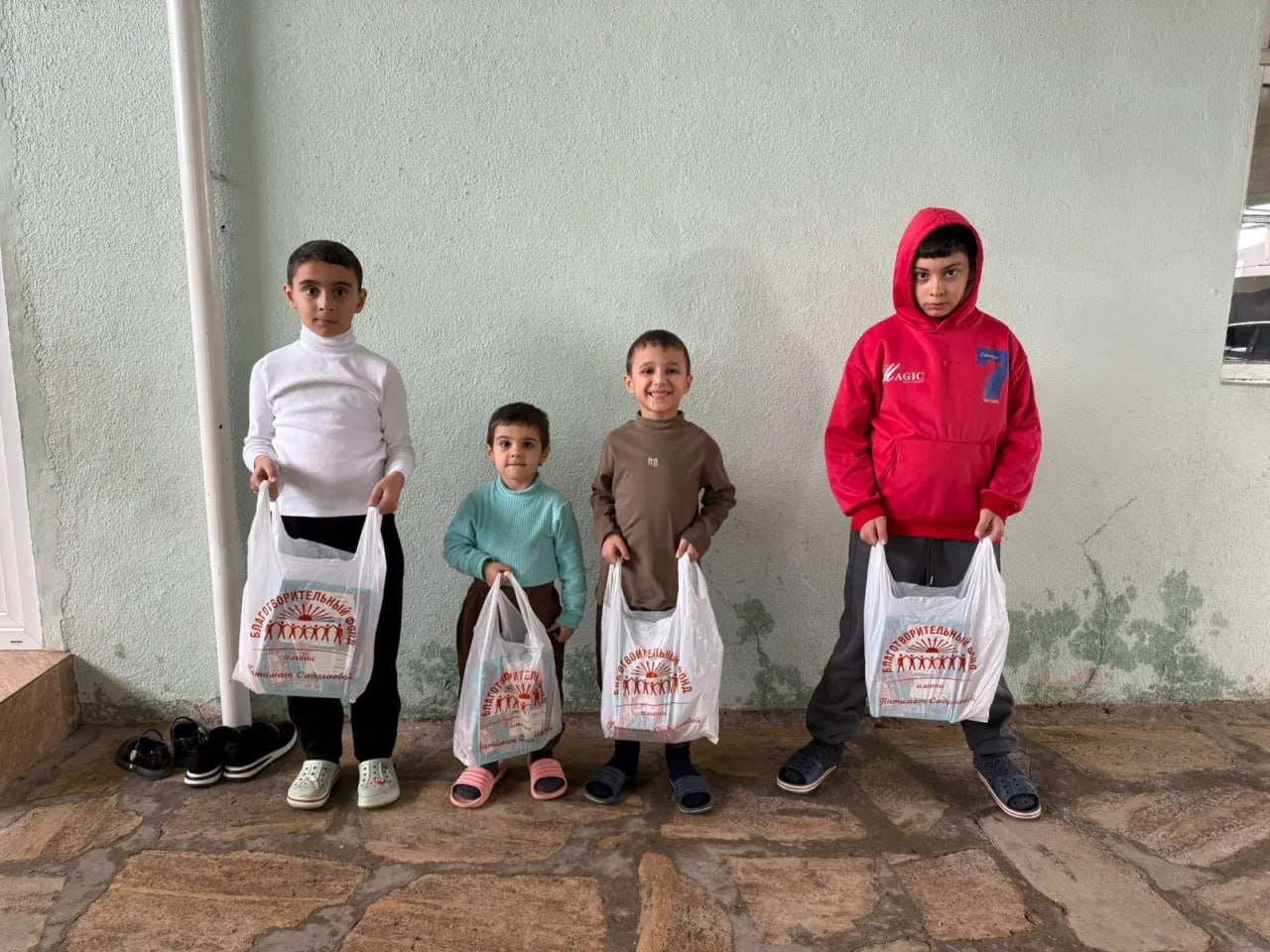 Более 3000 новогодних подарков — детям защитников Отечества!