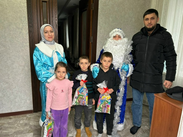 РЦДПОВ Ахтынского района организовал для своих подопечных праздничное мероприятие