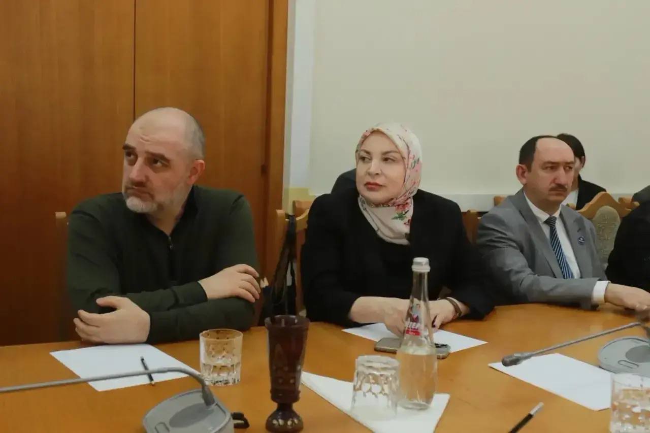 Абдурахман Махмудов провел заседание рабочей группы по ликвидации последствий паводков