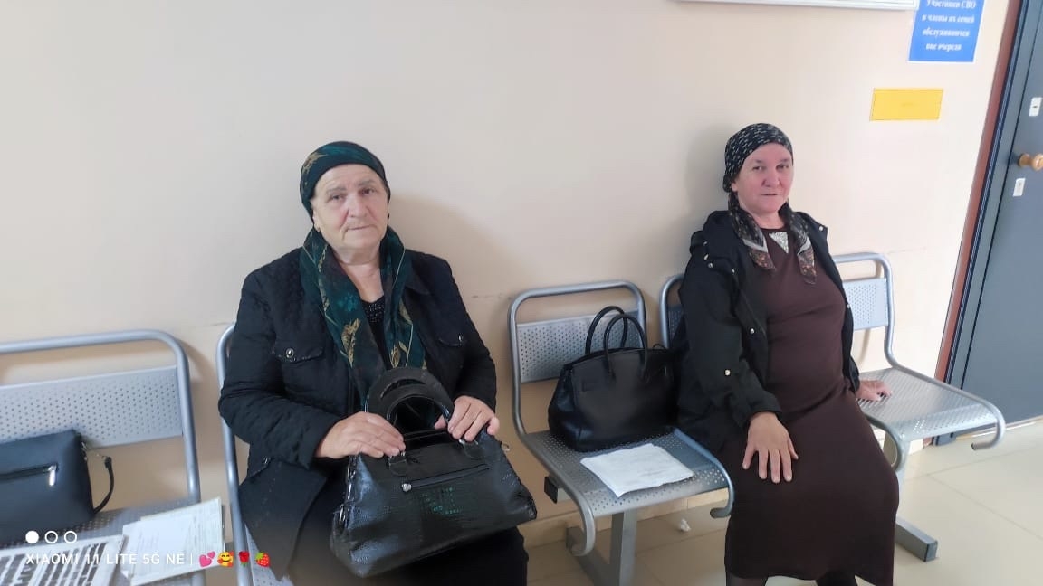 Мобильная бригада Сулейман-Стальского района доставила пожилых жителей села Уллу-Гатаг на диспансеризацию