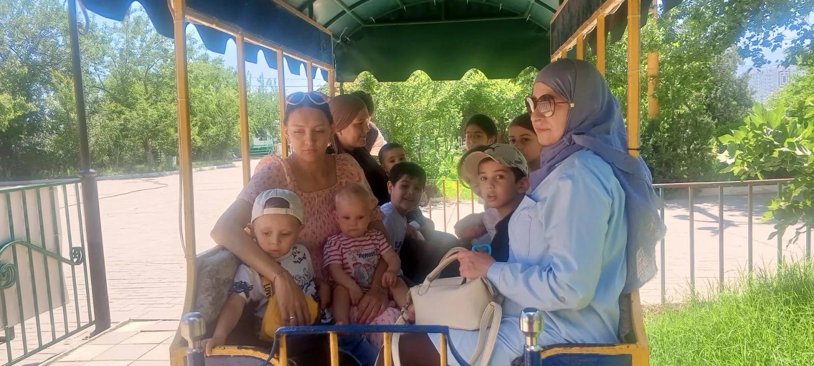 ПРАЗДНИК ДЛЯ ДЕТЕЙ В ПАРКЕ «ДРАКОН» ОРГАНИЗОВАЛ ЦЕНТР СОЦОБСЛУЖИВАНИЯ г. МАХАЧКАЛЫ