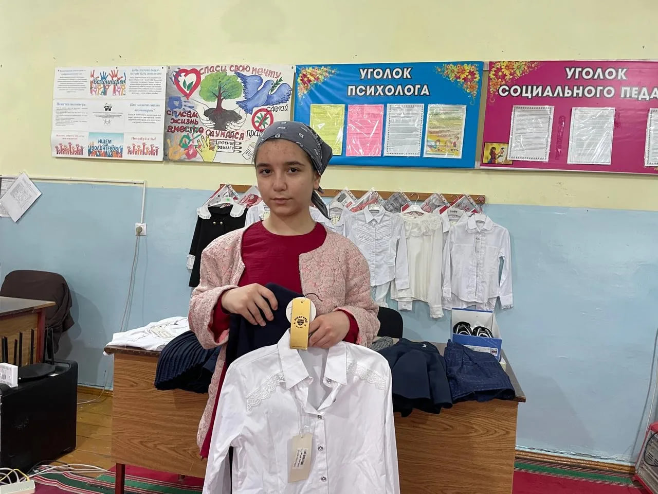 В Левашинском районе 35 детей получили школьную форму в рамках акции Минтруда Дагестана «Собери ребёнка в школу»