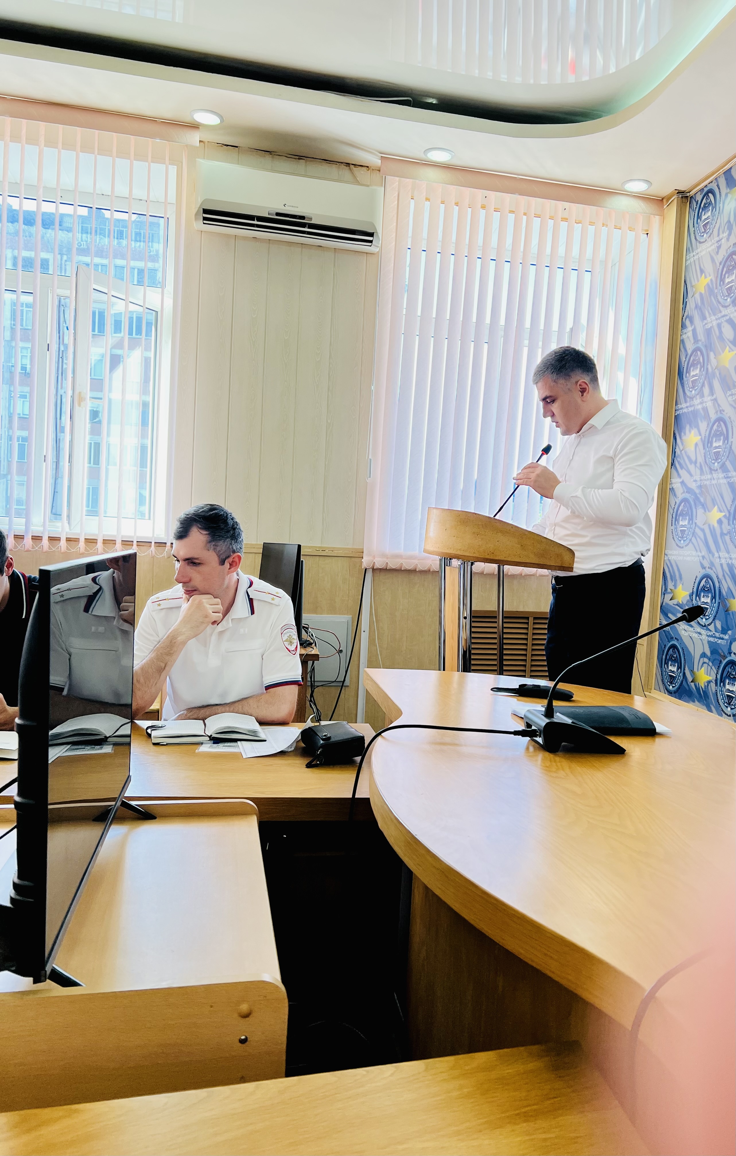 Иностранным студентам ДГПУ рассказали о программе переселения соотечественников и требованиях миграционного законодательства